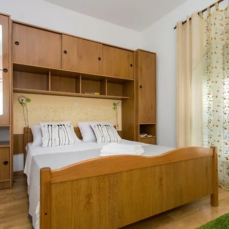 Luka 2 Apartament *