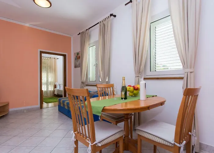 Luka 2 Apartament *